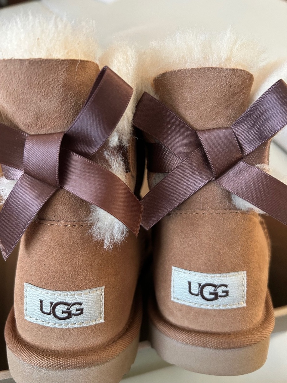 UGG Mini Bailey Bow boots(NWT)